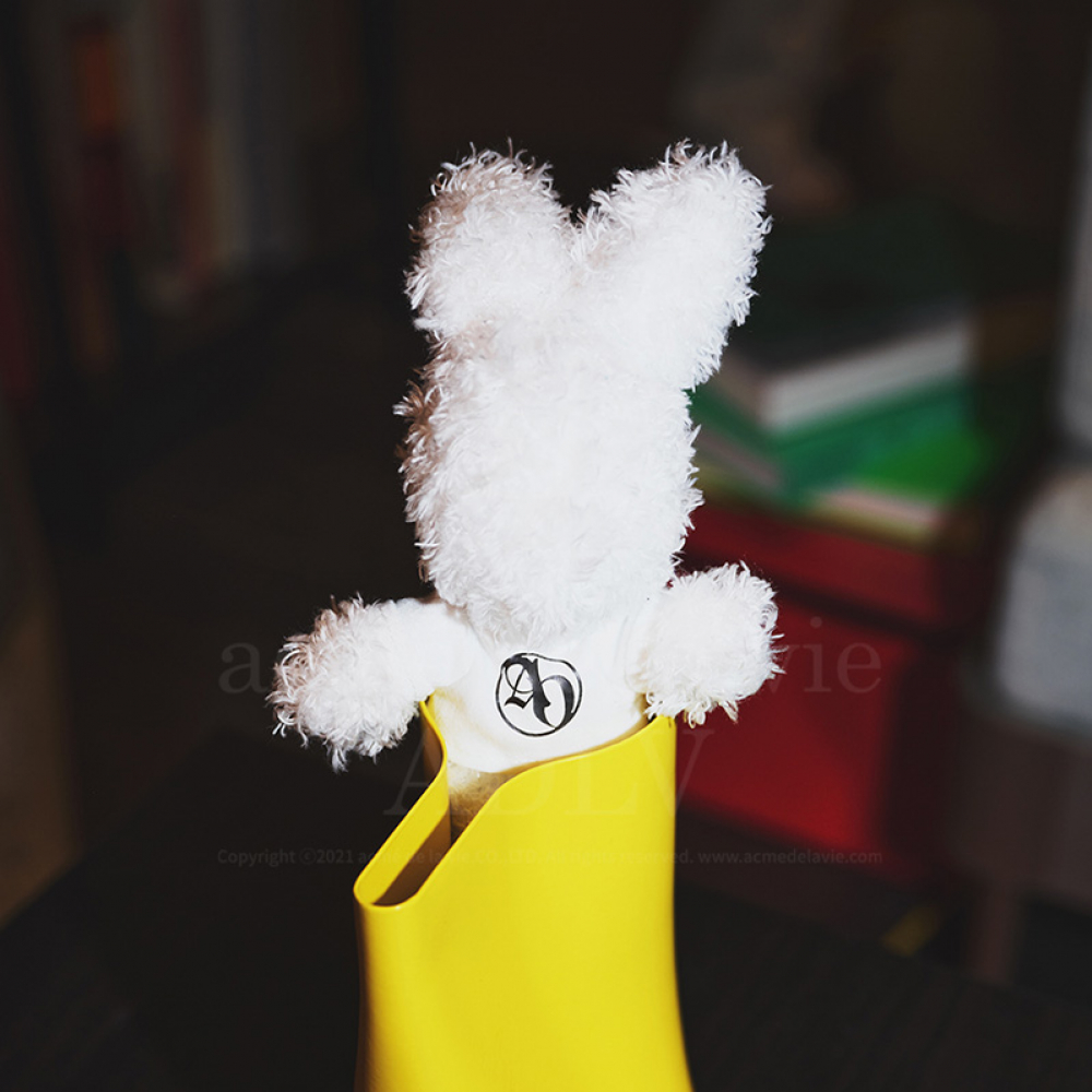【acme de la vie】 FUZZY RABBIT DOLL KEY RING WHITE FUZZY RABBIT DOLL KEY RING WHITE AU$69.00 | acmé de la vie
