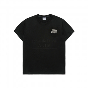 GRAFFITI FONT LOGO SHORT SLEEVE T-SHIRT (OVERSEAS EXCLUSIVE) BLACK